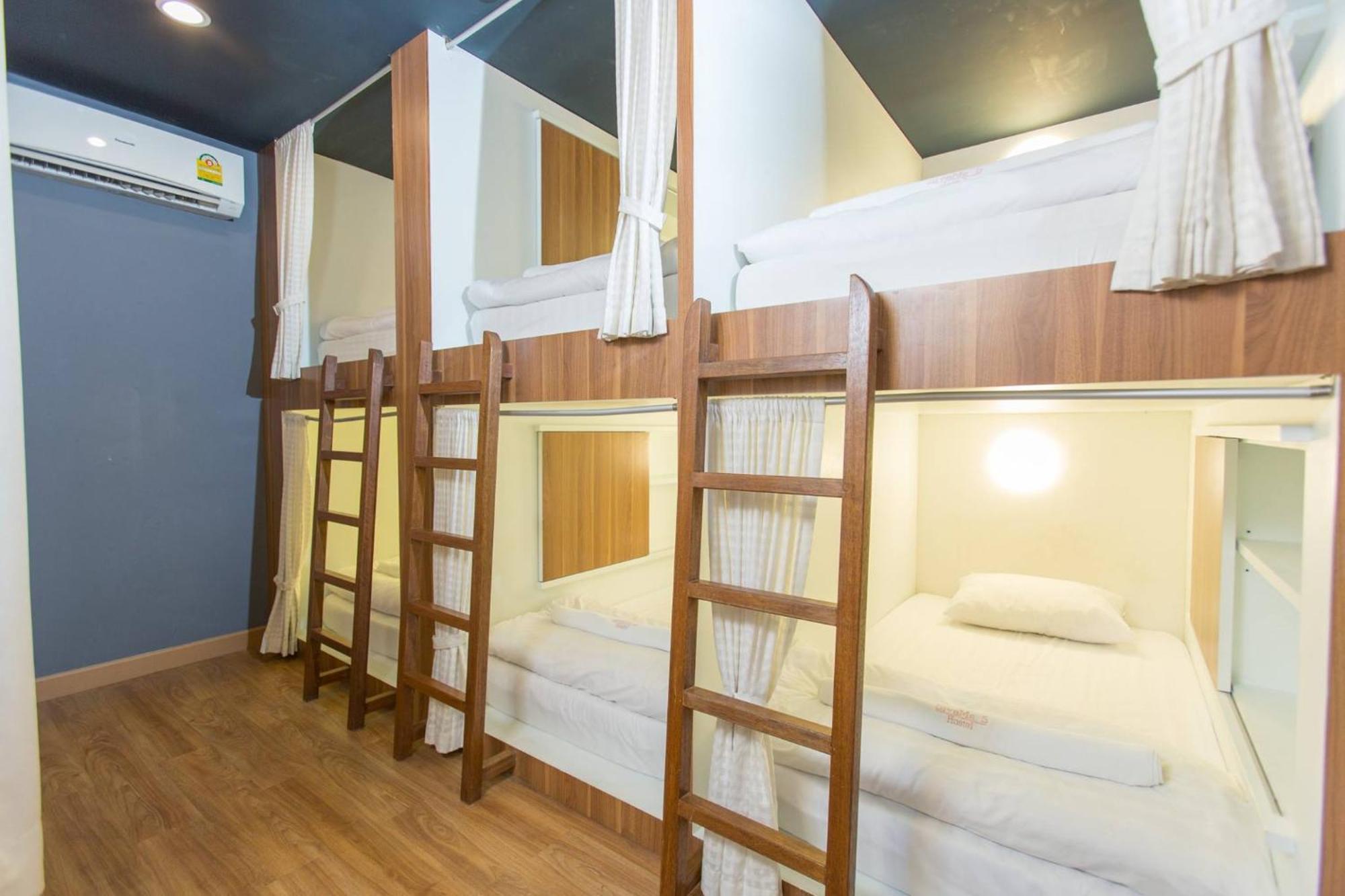 Give Me 5 Hostel Чиангмай Экстерьер фото