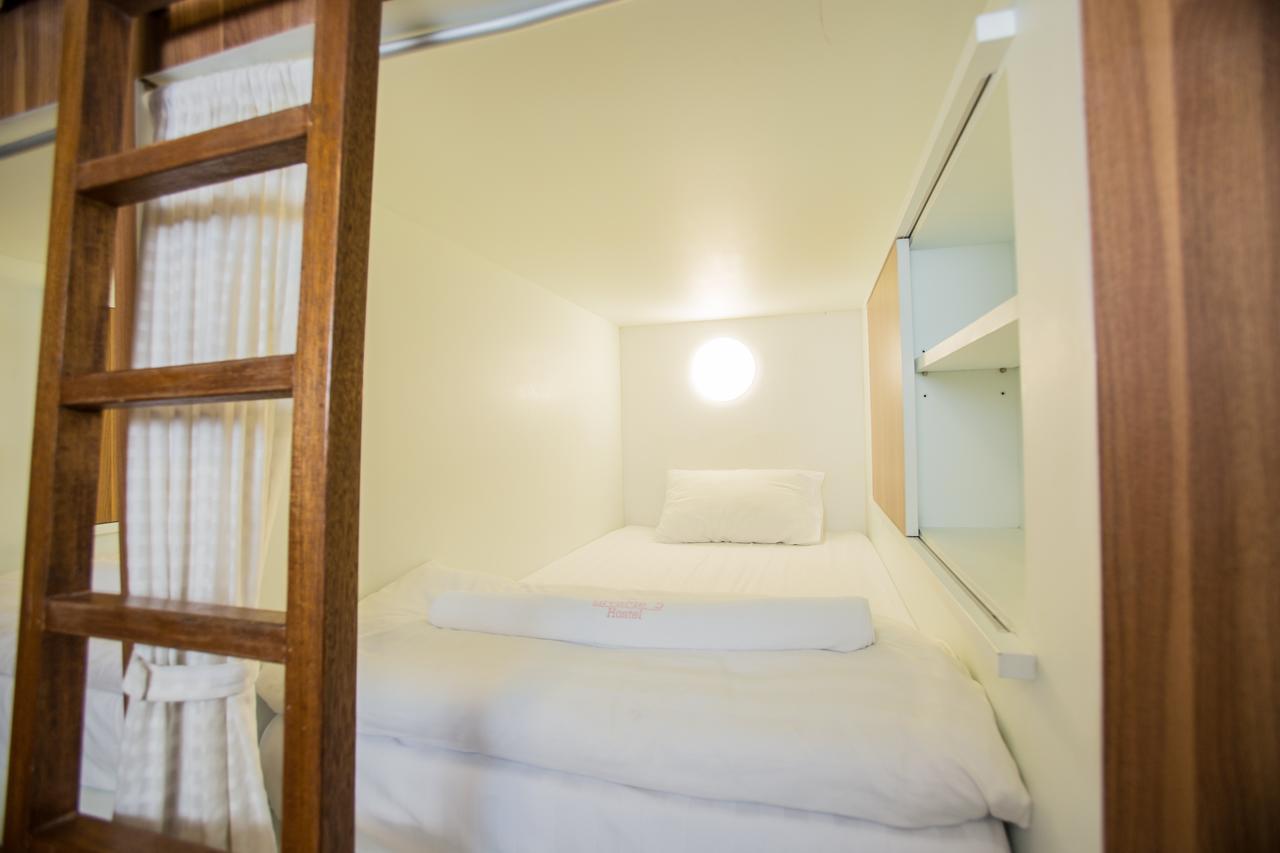 Give Me 5 Hostel Чиангмай Экстерьер фото