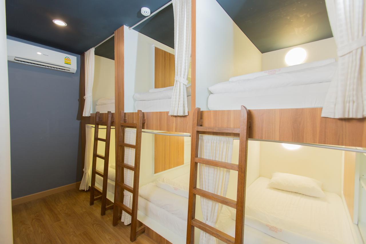 Give Me 5 Hostel Чиангмай Экстерьер фото