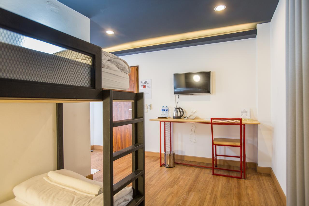 Give Me 5 Hostel Чиангмай Экстерьер фото