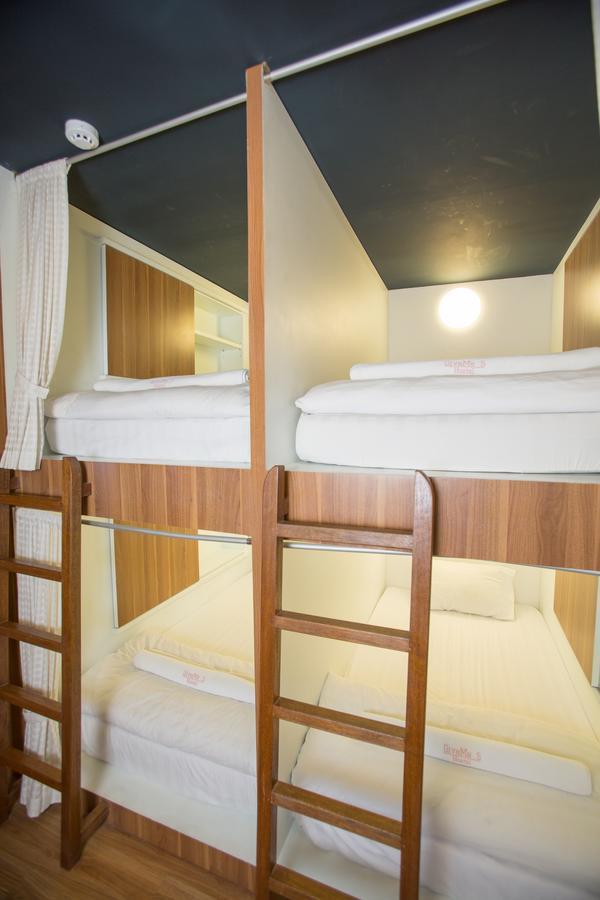 Give Me 5 Hostel Чиангмай Экстерьер фото