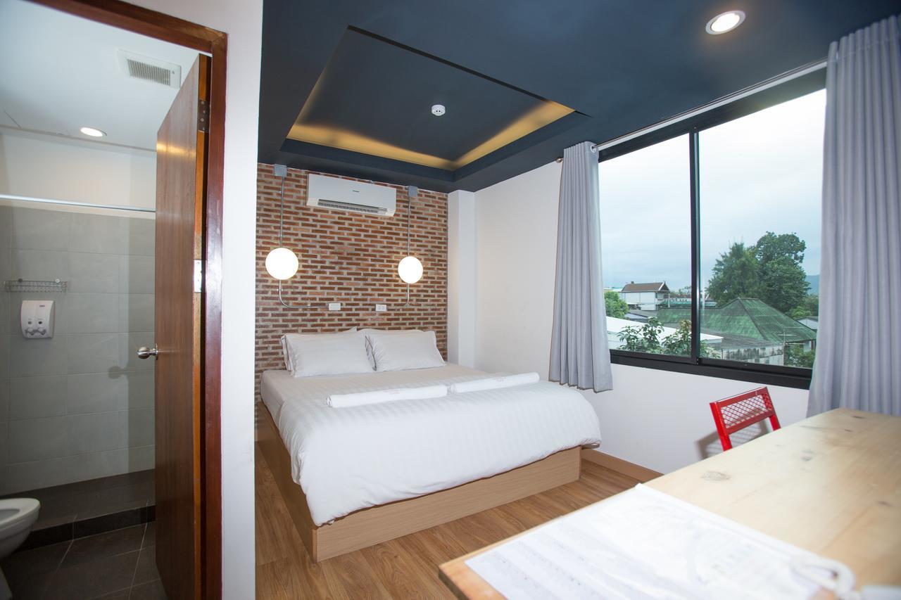 Give Me 5 Hostel Чиангмай Экстерьер фото